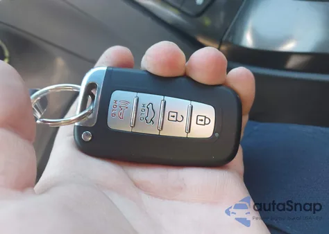 2015 Hyundai Genesis 3.8 Ultimate из США, поврежденный, VIN KMHHU6KJ7FU130368